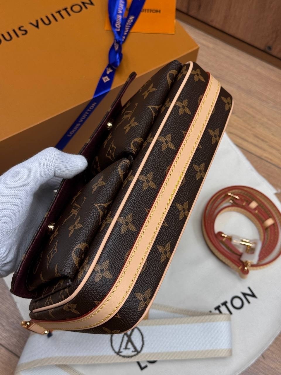 louis vuitton сумка на плечо,сумка женская louis vuitton,cумка louis vuitton,луи виттон сумка,сумка клатч женская louis vuitton