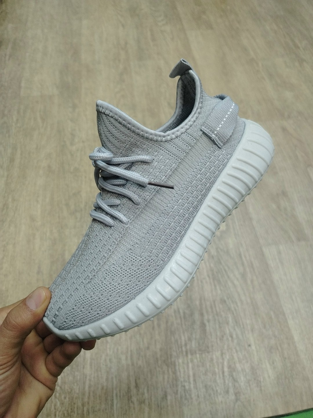 кроссовки,кроссовки изики женские настоящие,кроссовки женскиe,кроссовки изи,кроссовки изики