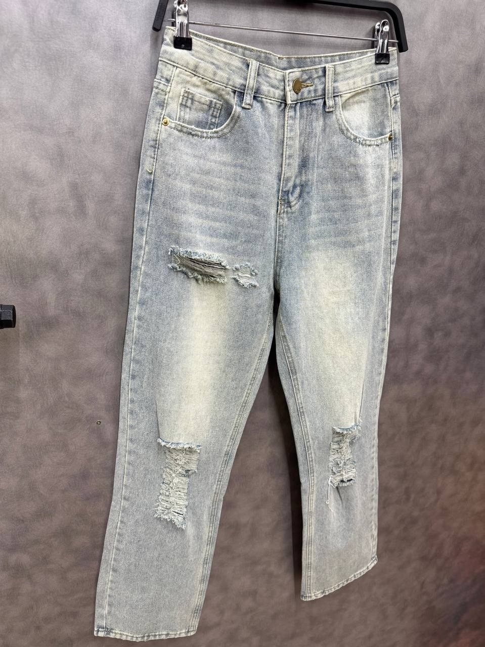 стиль одежды,стильный наряд,джинсы модные,рваные джинсы