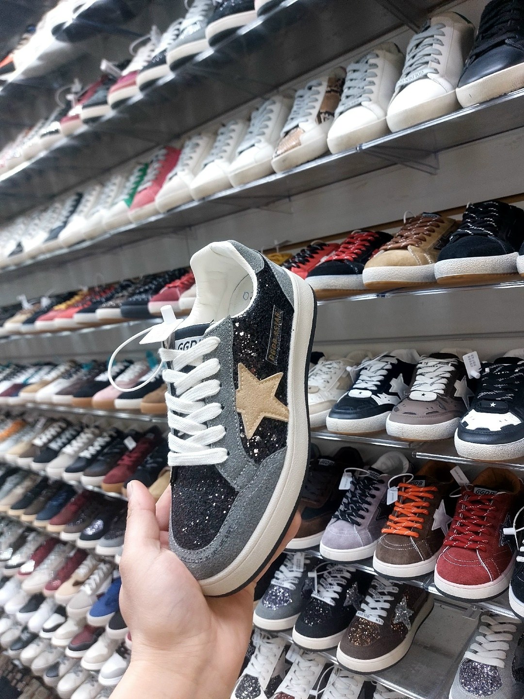 golden goose кроссовки,кеды golden goose golden goose кеды golden goose,кеды golden goose,кроссовки golden goose с пайетками на платформе,