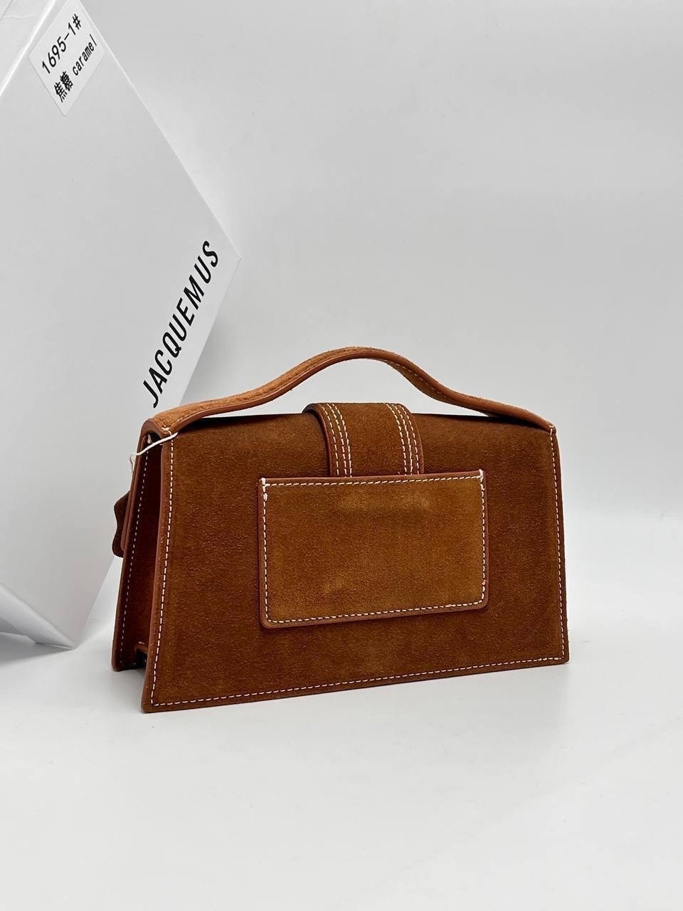 сумка jacquemus,сумка женская jacquemus,сумка jacquemus le grand bambino,jacquemus сумка на плечо,замшевая сумка