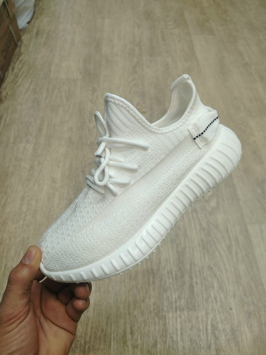 кроссовки,кроссовки изики женские настоящие,кроссовки женскиe,кроссовки изи,кроссовки изики