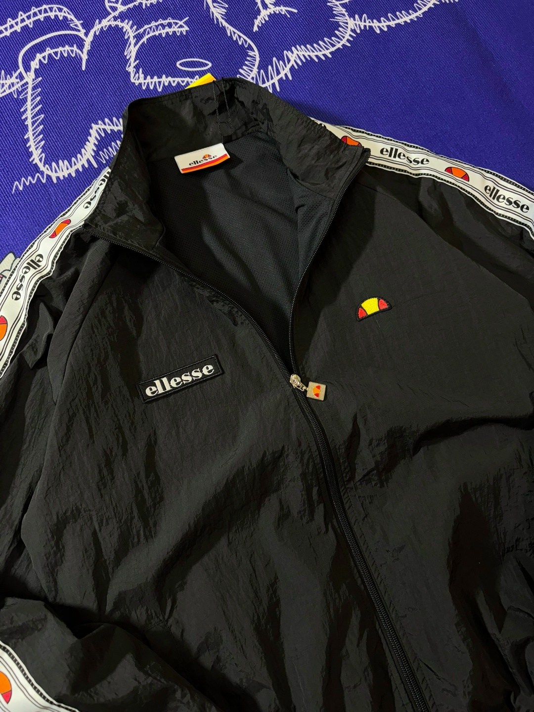 куртка ellesse,ветровка ellesse,легкая куртка,куртка мужской