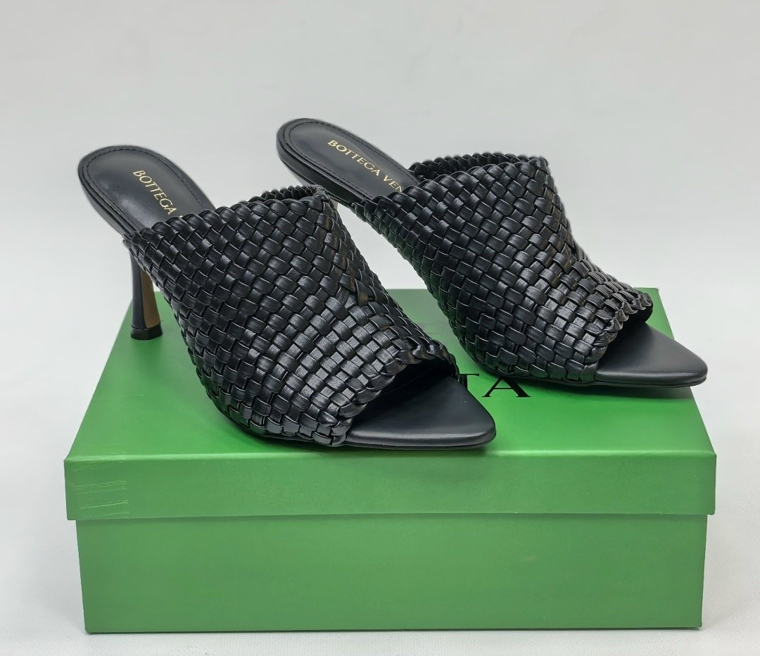 ,босоножки bottega veneta,мюли bottega veneta,кожаные мюли,женская