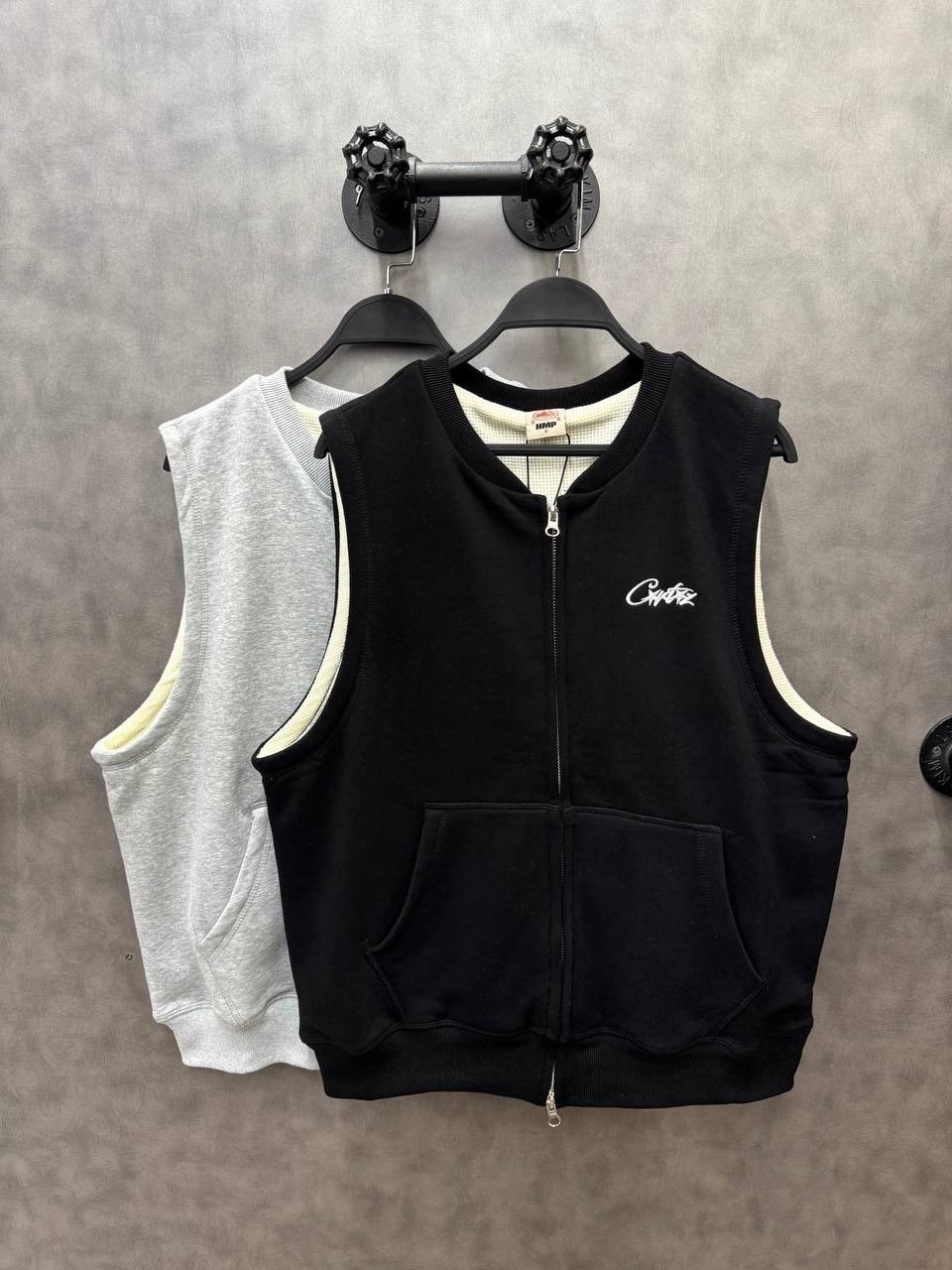 жилет камуфляжный,одежда жилет,мужские жилеты,жилет