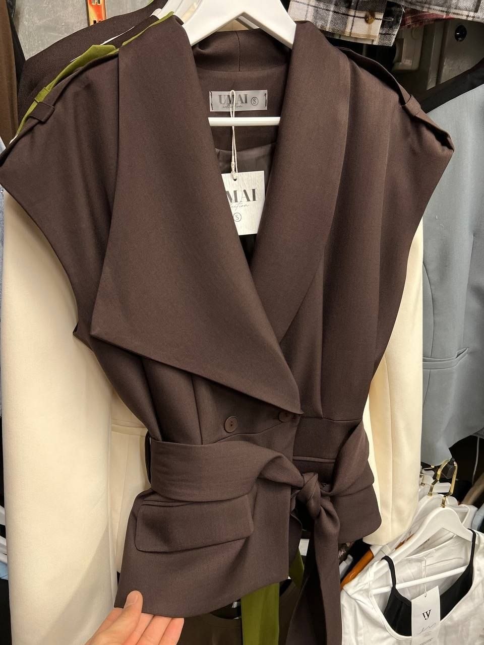 жилет с поясом,удлиненный жилет,жилет,жилет женский,жилет приталенный