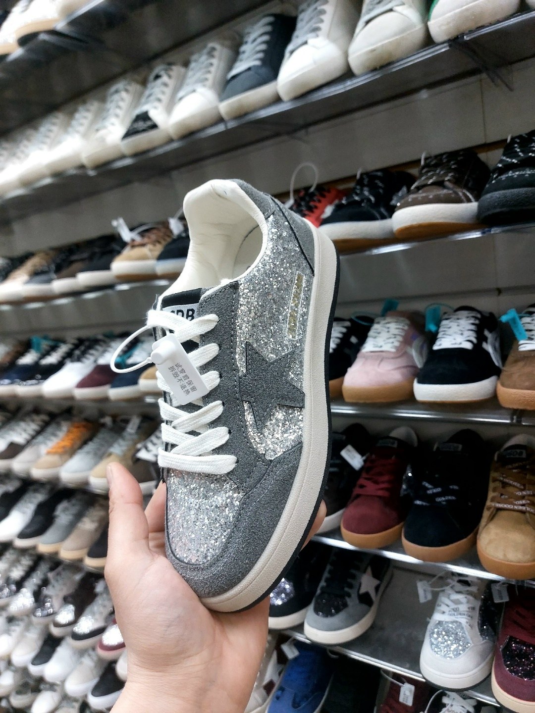 ,кеды golden goose,кроссовки golden goose,кроссовки golden goose с пайетками на платформе,кеды голден гус