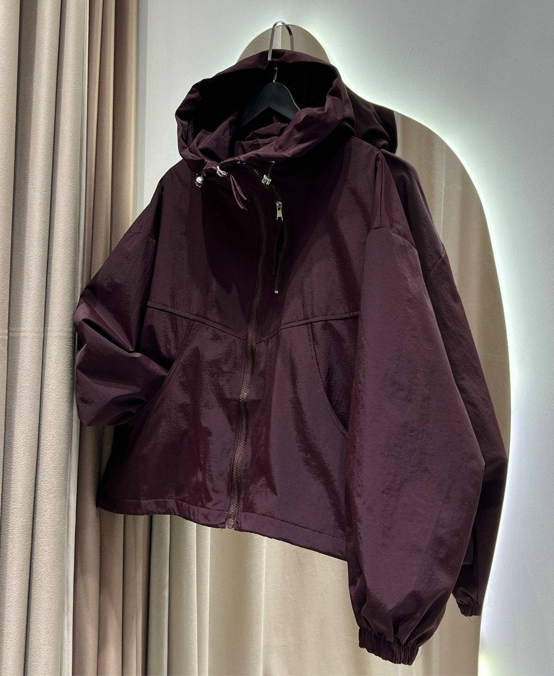 повседневная куртка,куртка модная,легкая куртка,куртка женская,ветровка