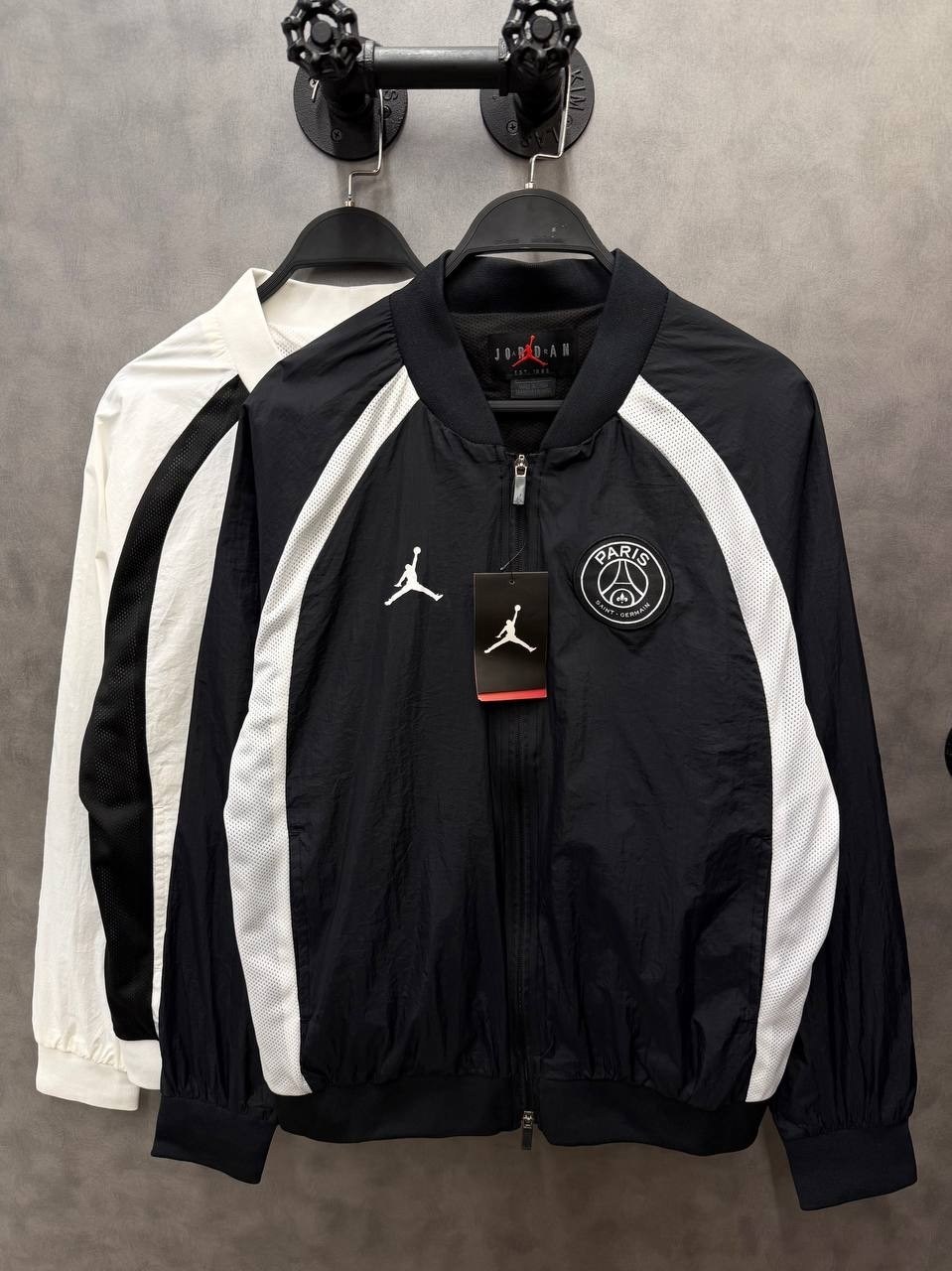 ветровка jordan psg,чёрная jordan psg ветровка,ветровка бомбер мужская,мужская куртка бомбер,jordan psg