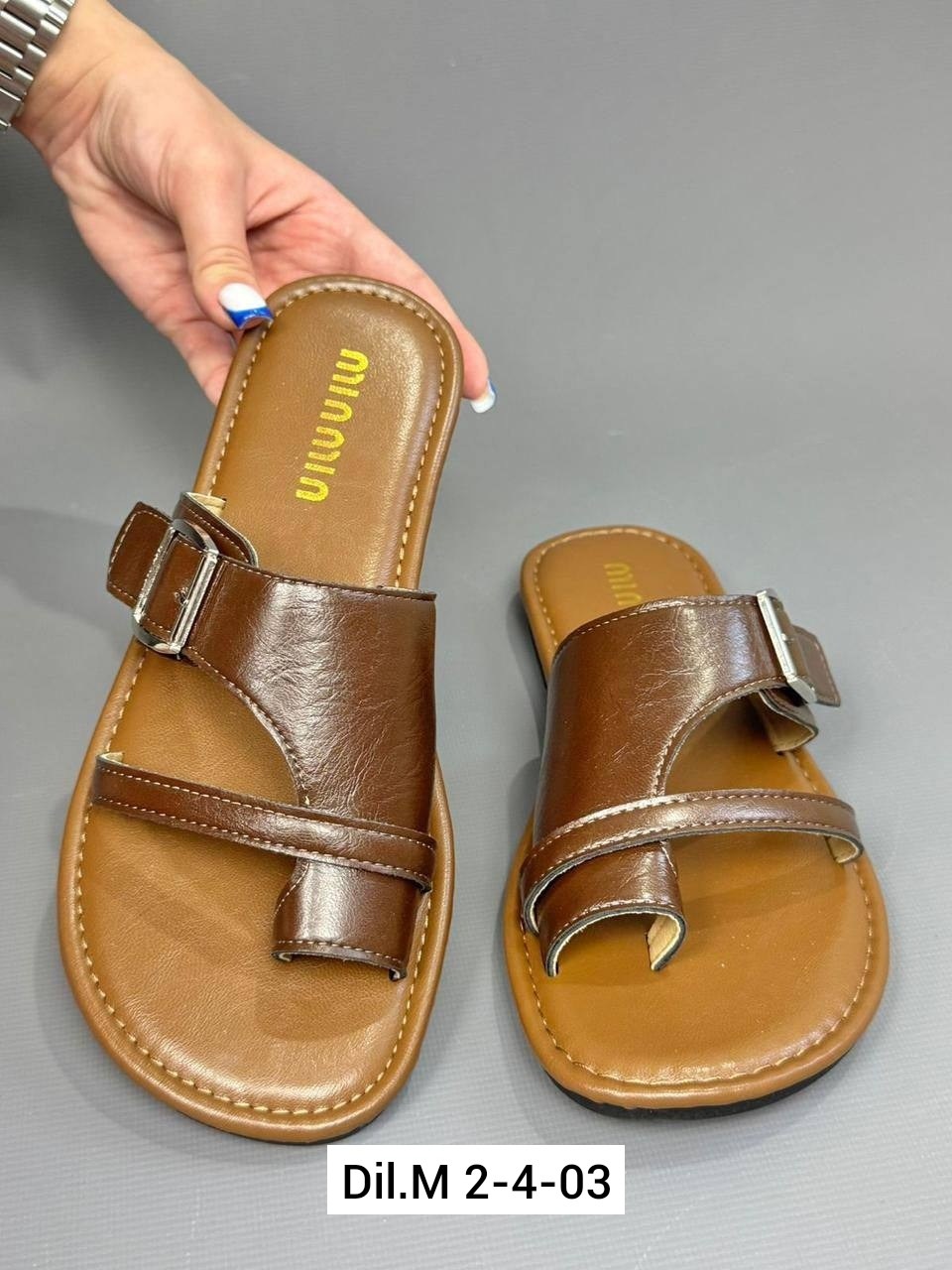 ,шлепанцы женские,женские шлепки,босоножки модные,обуви