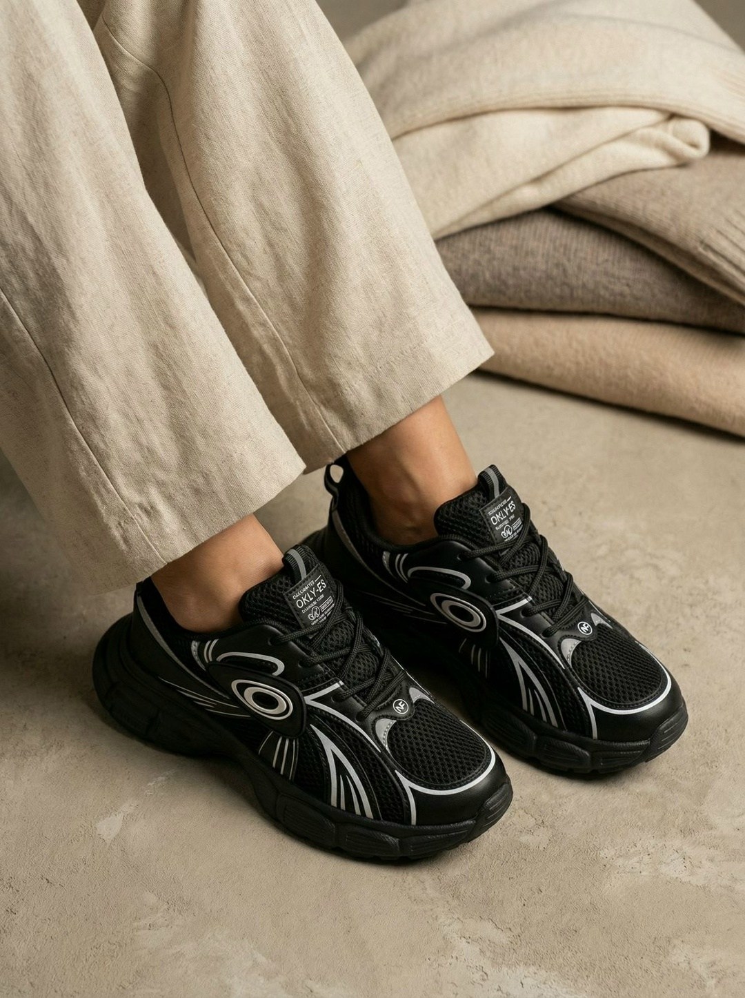 кроссовки,женские кроссовки,кроссовки повседневные,кроссовки черные,массивные кроссовки