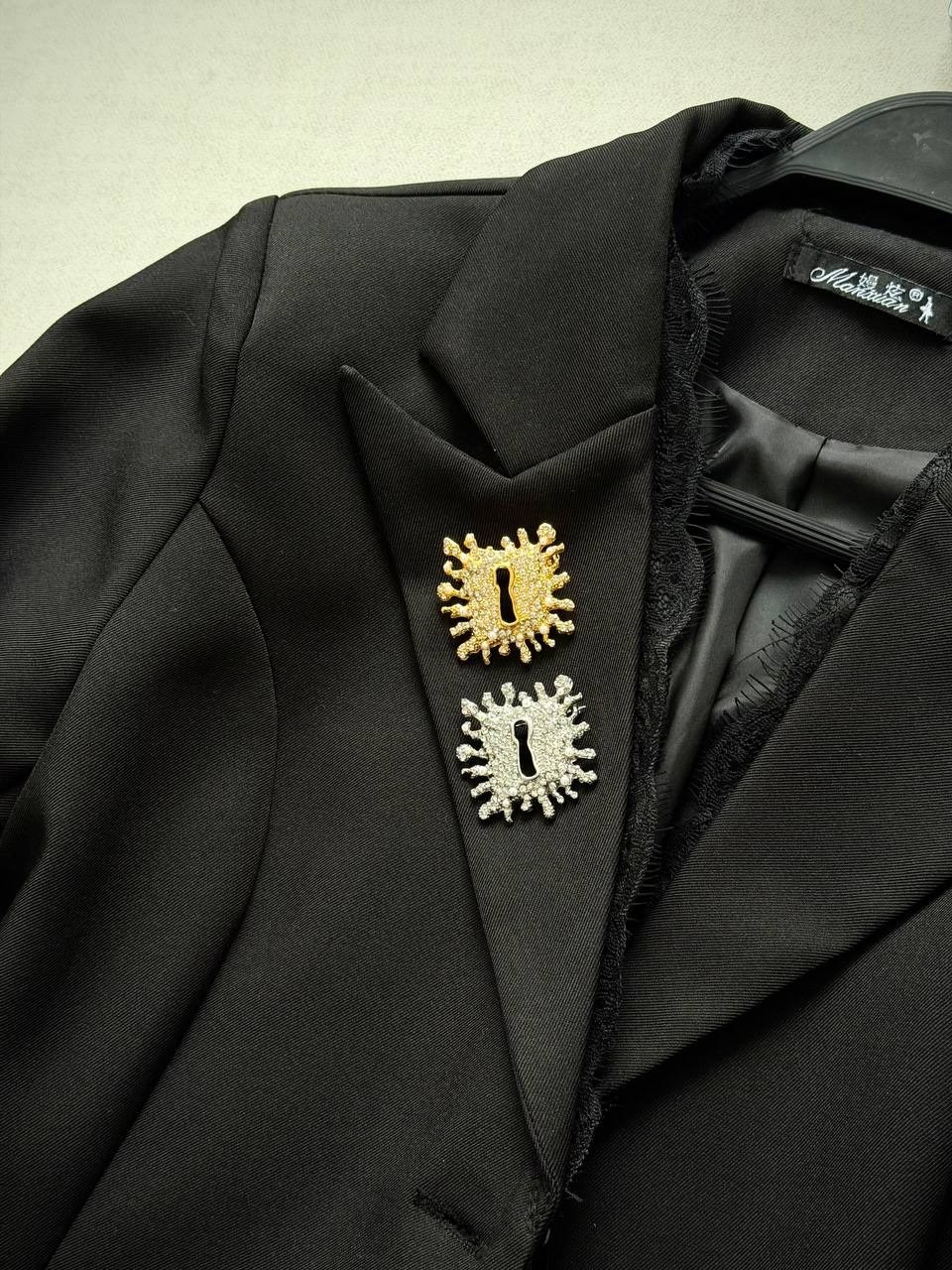 металлическая брошь,серьги в образе schiaparelli размер 5 см,брошь,винтажная брошь,квадратные алмазные серьги с замочной скважиной