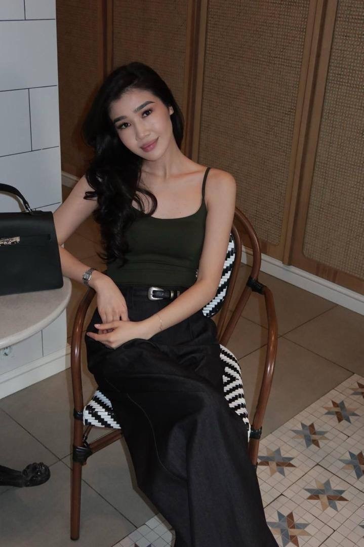 женские джинсы,стильные джинсы,джинсы широкие,джинсы прямые,брюки джинсы