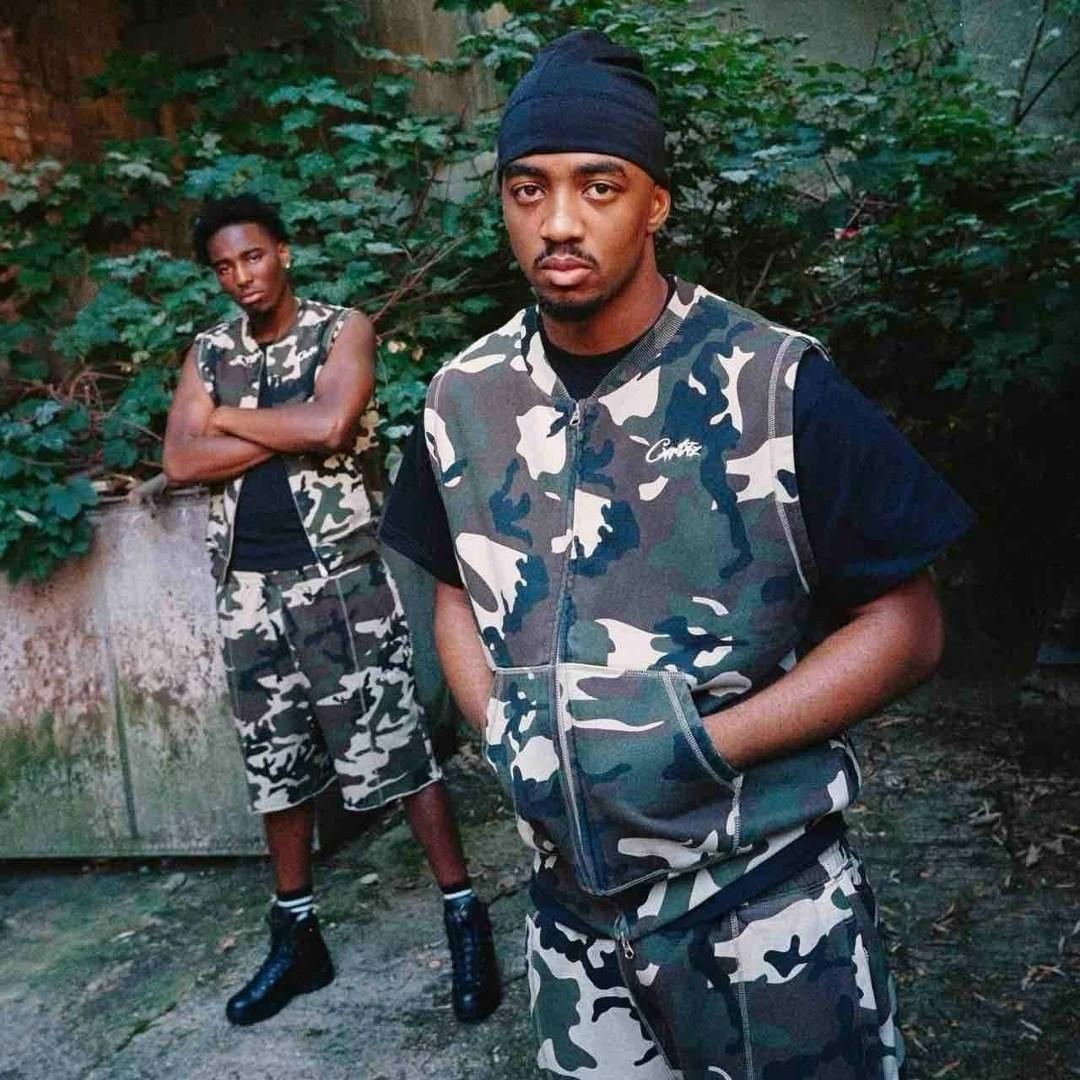 жилет камуфляжный,одежда жилет,мужские жилеты,жилет