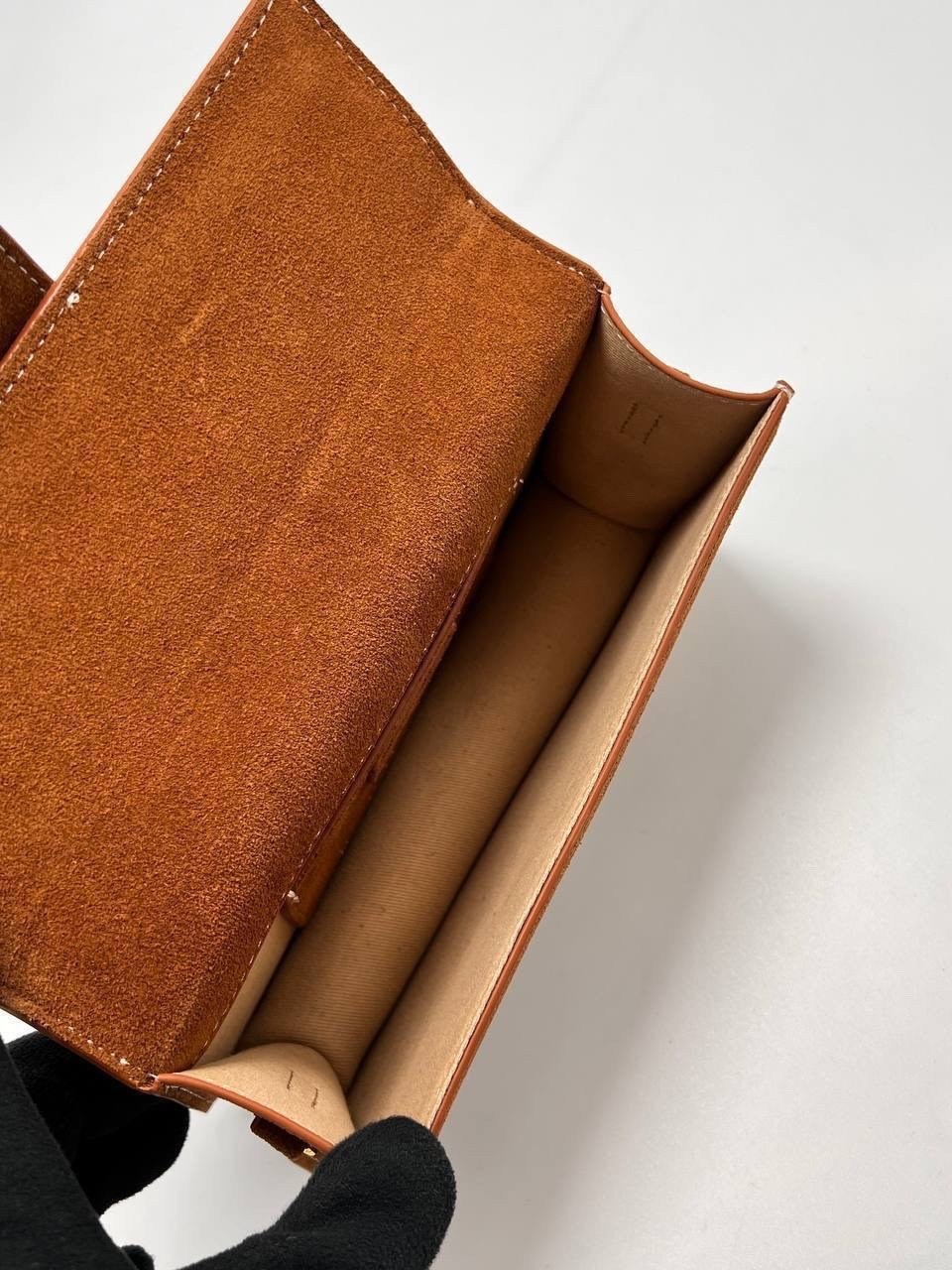 сумка jacquemus,сумка женская jacquemus,сумка jacquemus le grand bambino,jacquemus сумка на плечо,замшевая сумка