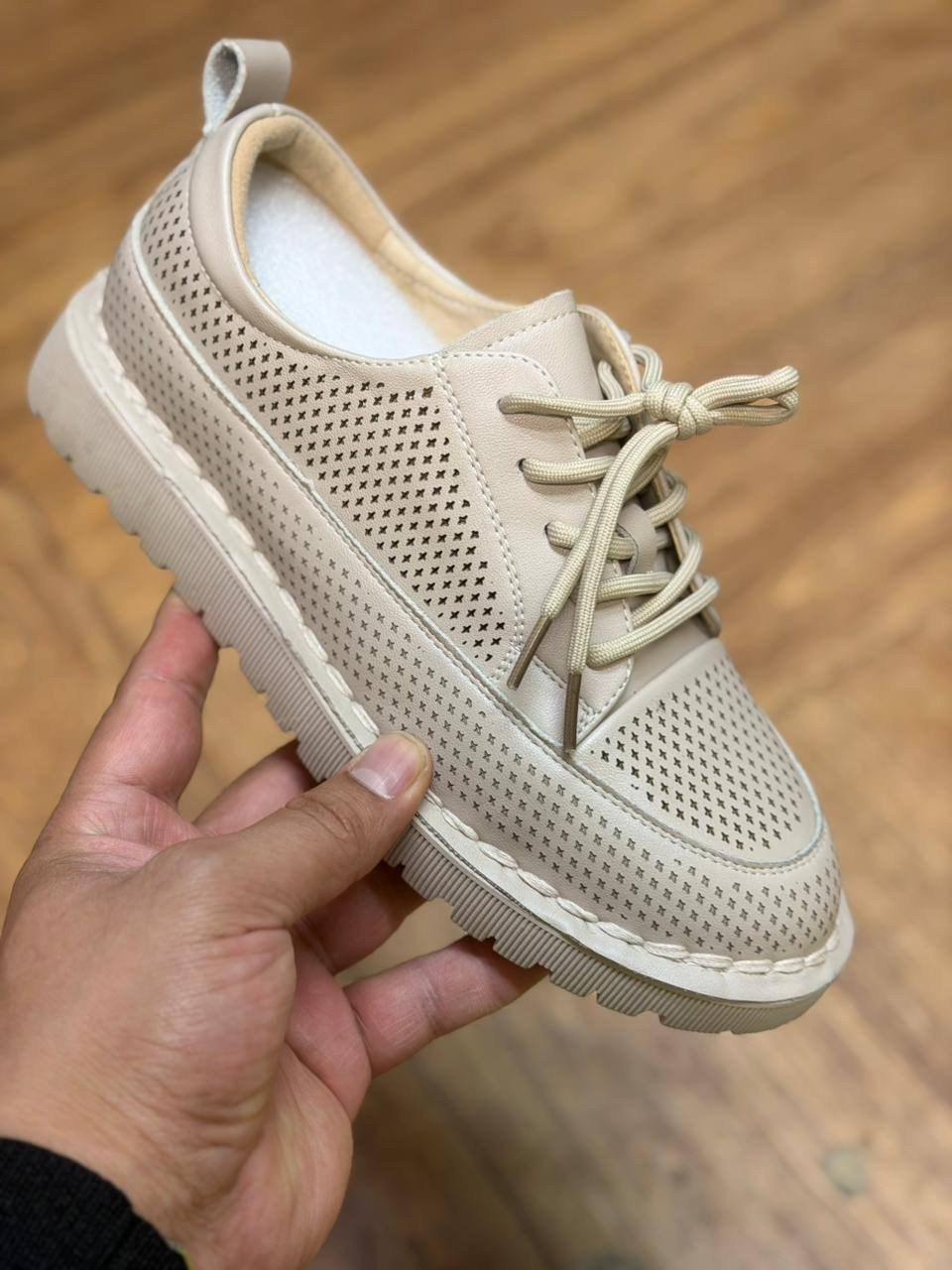 , женская,полуботинки женские,женские кроссовки,обуви