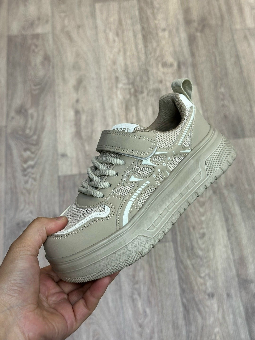 ,кроссовки женскиe,детские кроссовки,кроссовка,спортивная