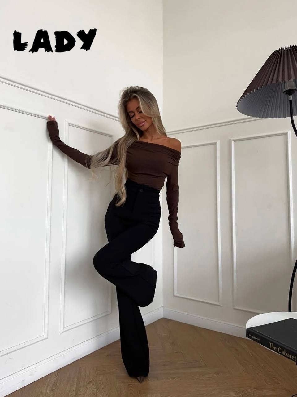 брюки клеш женские с высокой посадкой laouare,брюки клеш классические с высокой посадкой grinkovskaya brand,брюки клеш,женские брюки с высокой талией,брюки женские