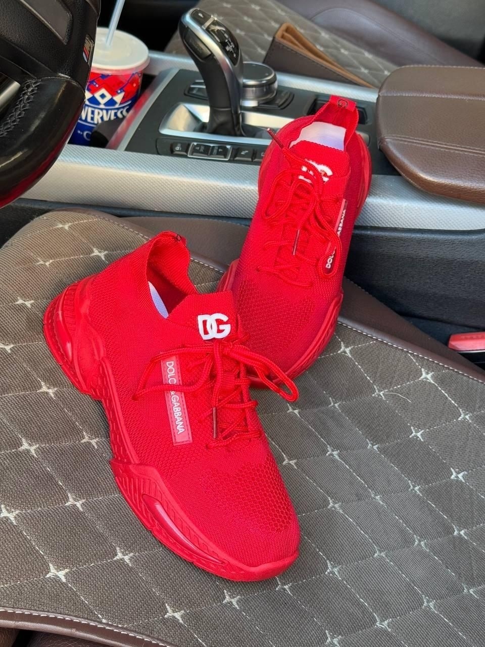красные кроссовки,спортивная ,кроссовка,женские кроссовки,модные кроссовки