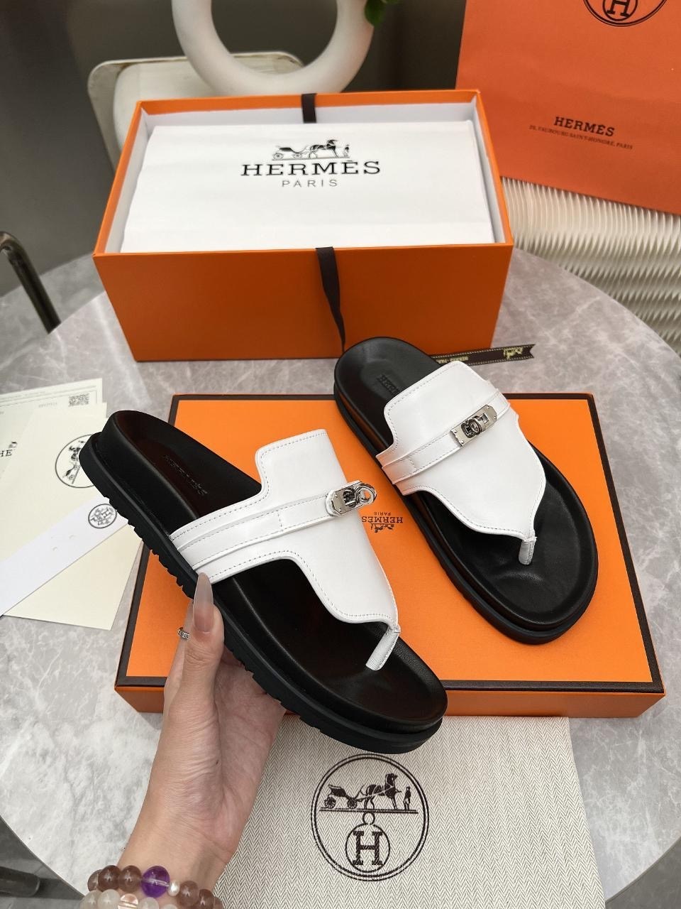 hermes шлепанцы,женские шлепанцы,hermes шлепка,,шлепки hermes каблук