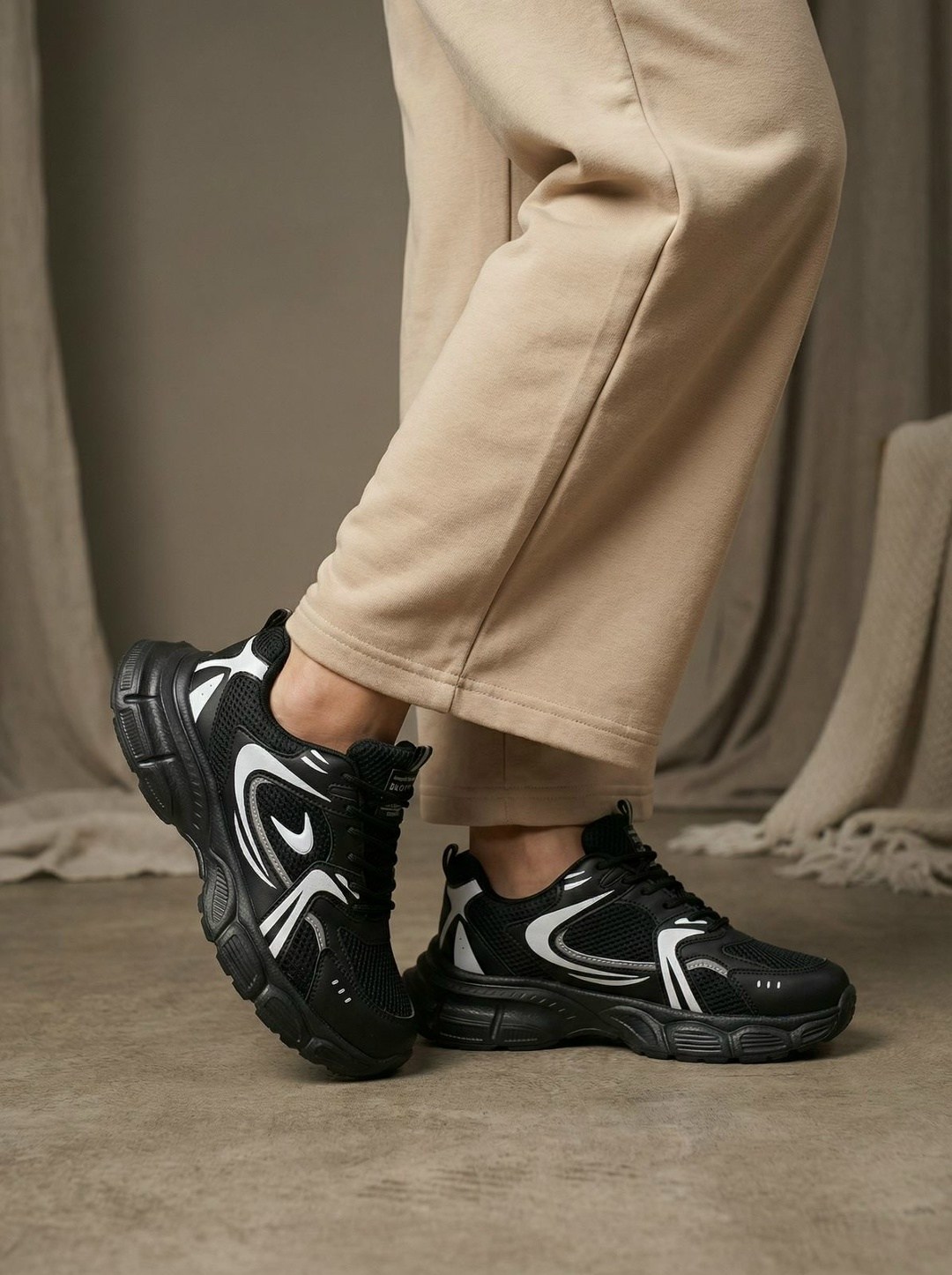 кроссовки,женские кроссовки,кроссовки повседневные,кроссовки черные,массивные кроссовки