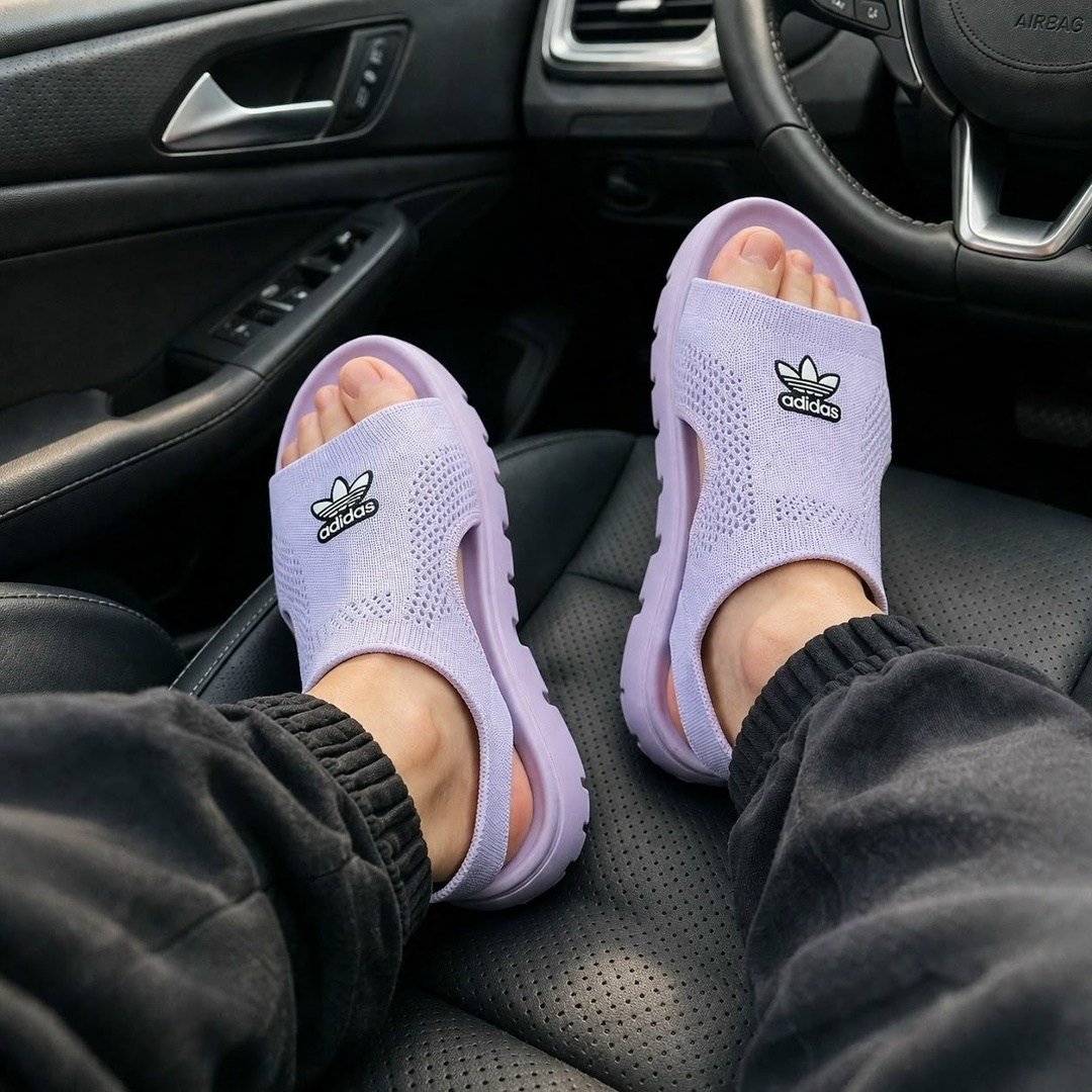 шлепанцы женские,,шлепки женские,шлепанцы женские adidas adilette,шлепки адидас изи