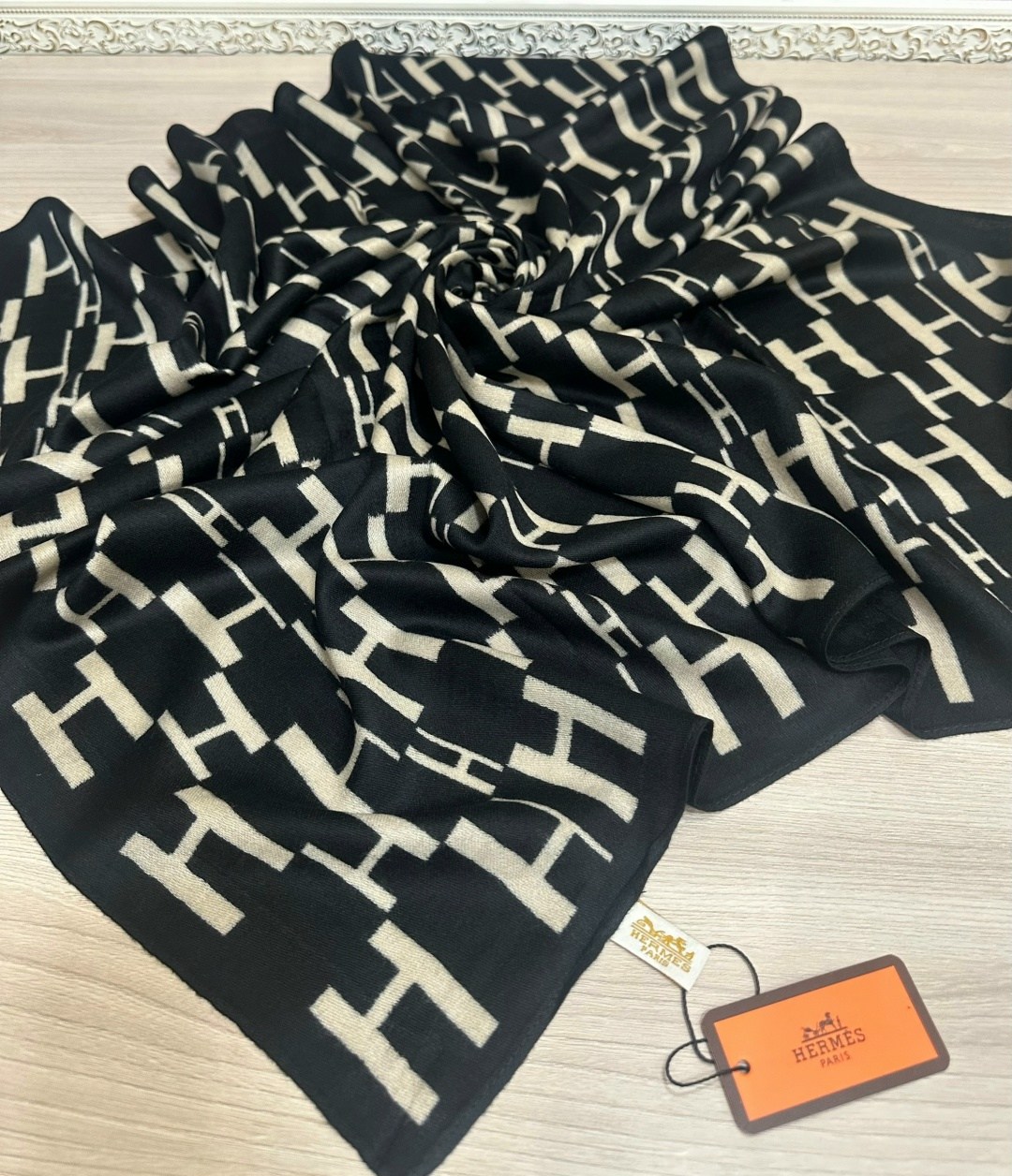 женский платок,платки шарф,шелковый платок,платок chanel,шарфы для женщин