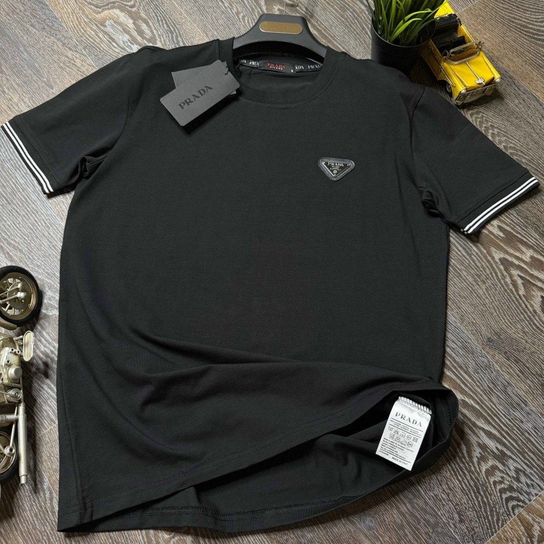 мужская футболка,футболки модные,одежда футболка,футболки для мужчин,футболка прада мужская черная