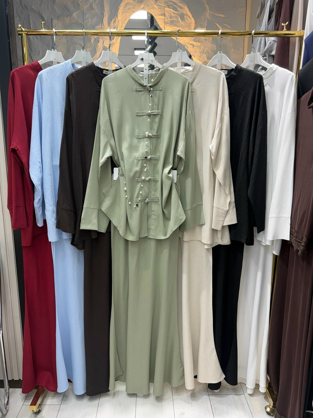 мода стиль,девушка,стильные наряды,рубашка женская,повседневная куртка