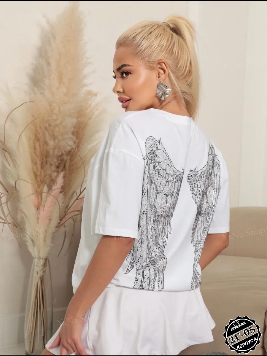 футболка женская оверсайз со стразами,футболки женская оверсайз,футболка оверсайз со стразам,футболка больших размеров для женщин,женская футболка