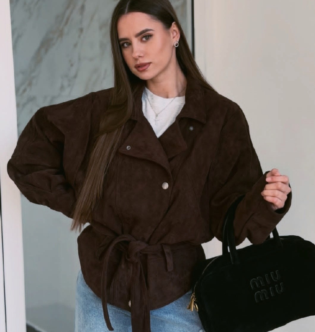 женская куртка бомбер из эко замши коричневого цвета,бомбер куртка замшевая оверсайз премиум x'zotic,куртка косуха замшевая коричневая с поясом tadari,куртка замшевая,куртка замшевая женская