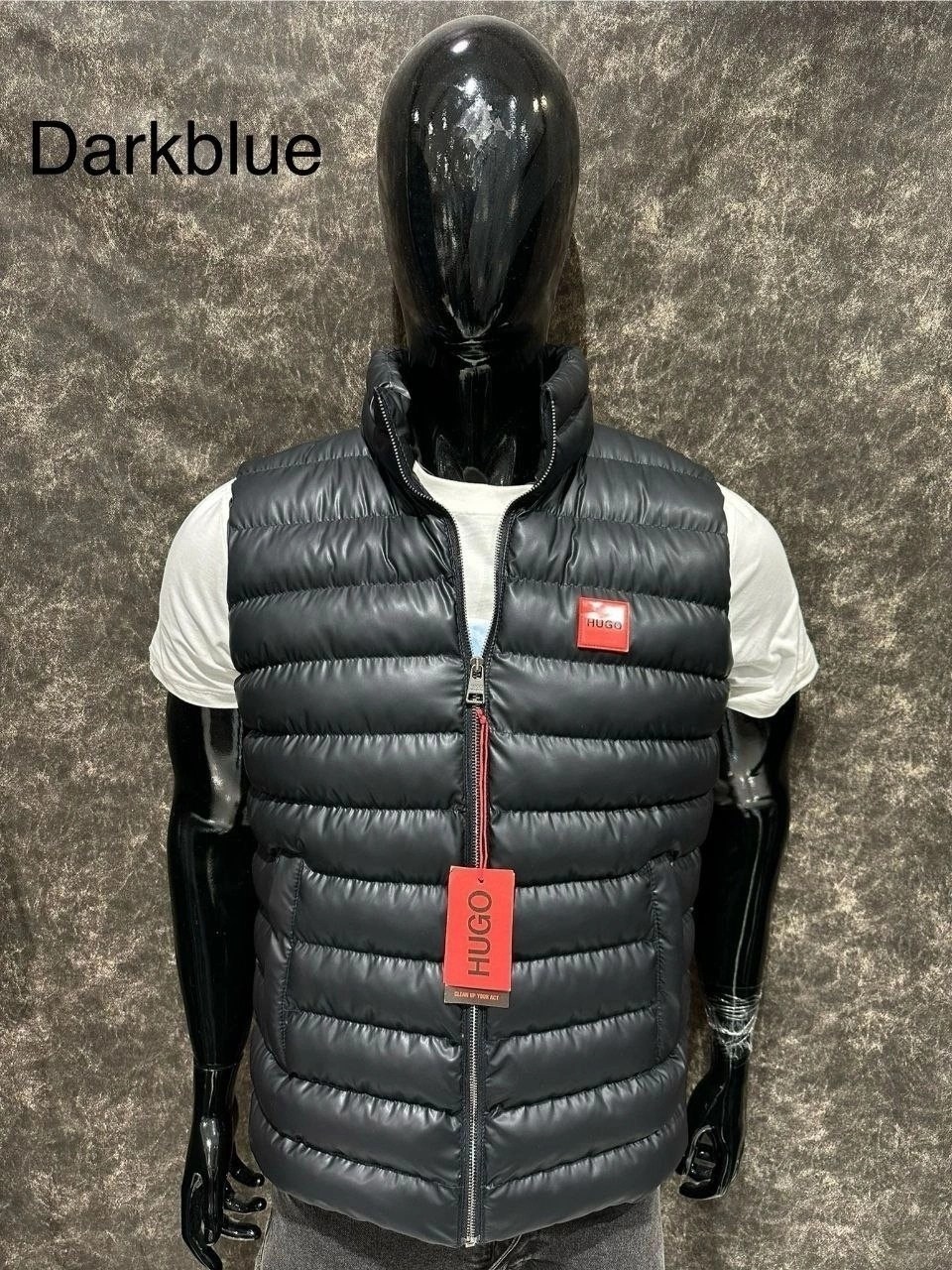 мужские жилетки,жилетка moncler,жилет мужской,жилетка армани мужская,жилетка безрукавка мужская