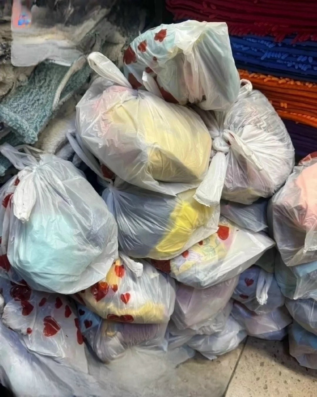 вещи в пакетах,пакет детских вещей,детские вещи пакет,пакет вещей женских,пакет вещей