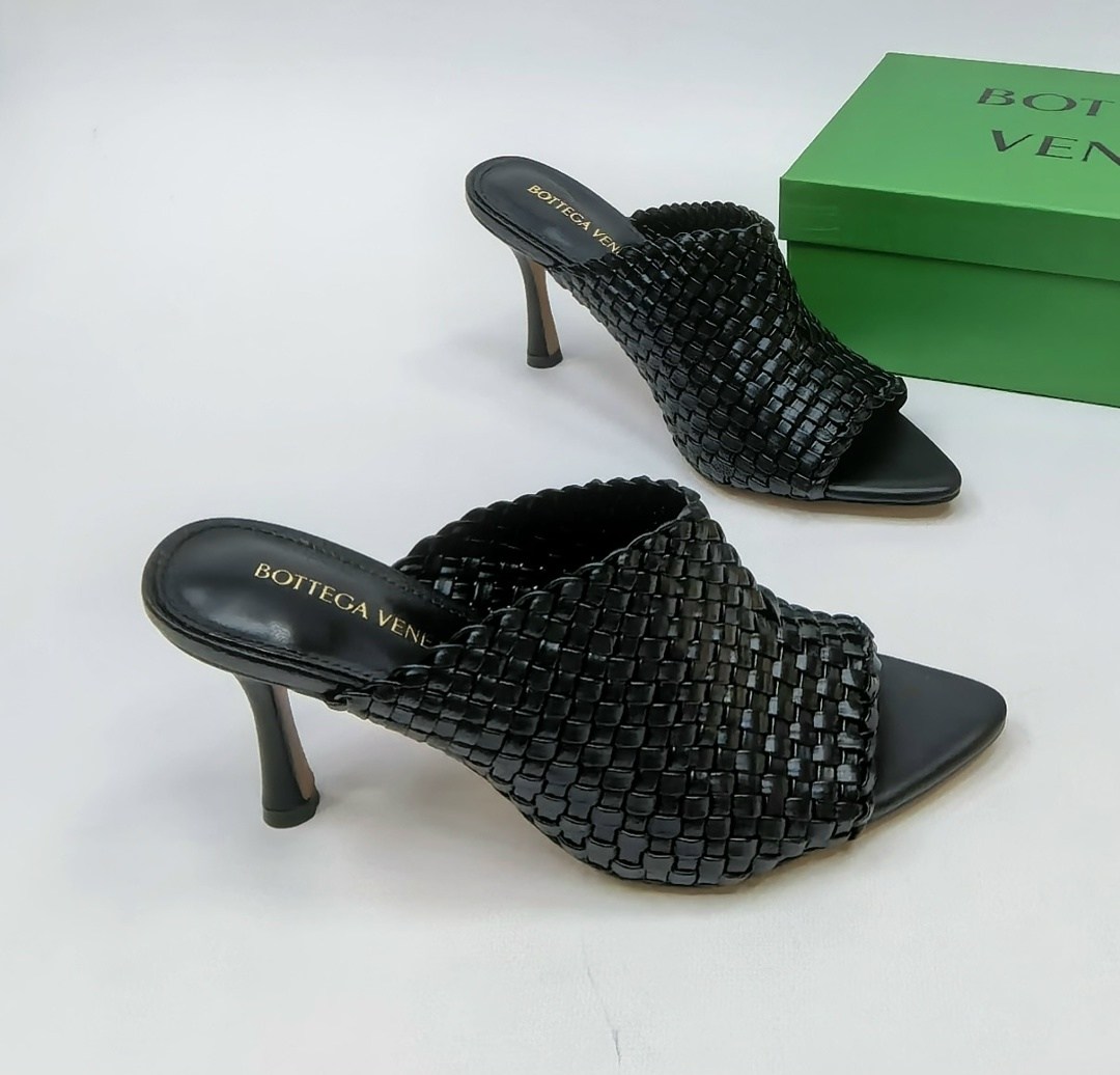 ,босоножки bottega veneta,мюли bottega veneta,кожаные мюли,женская