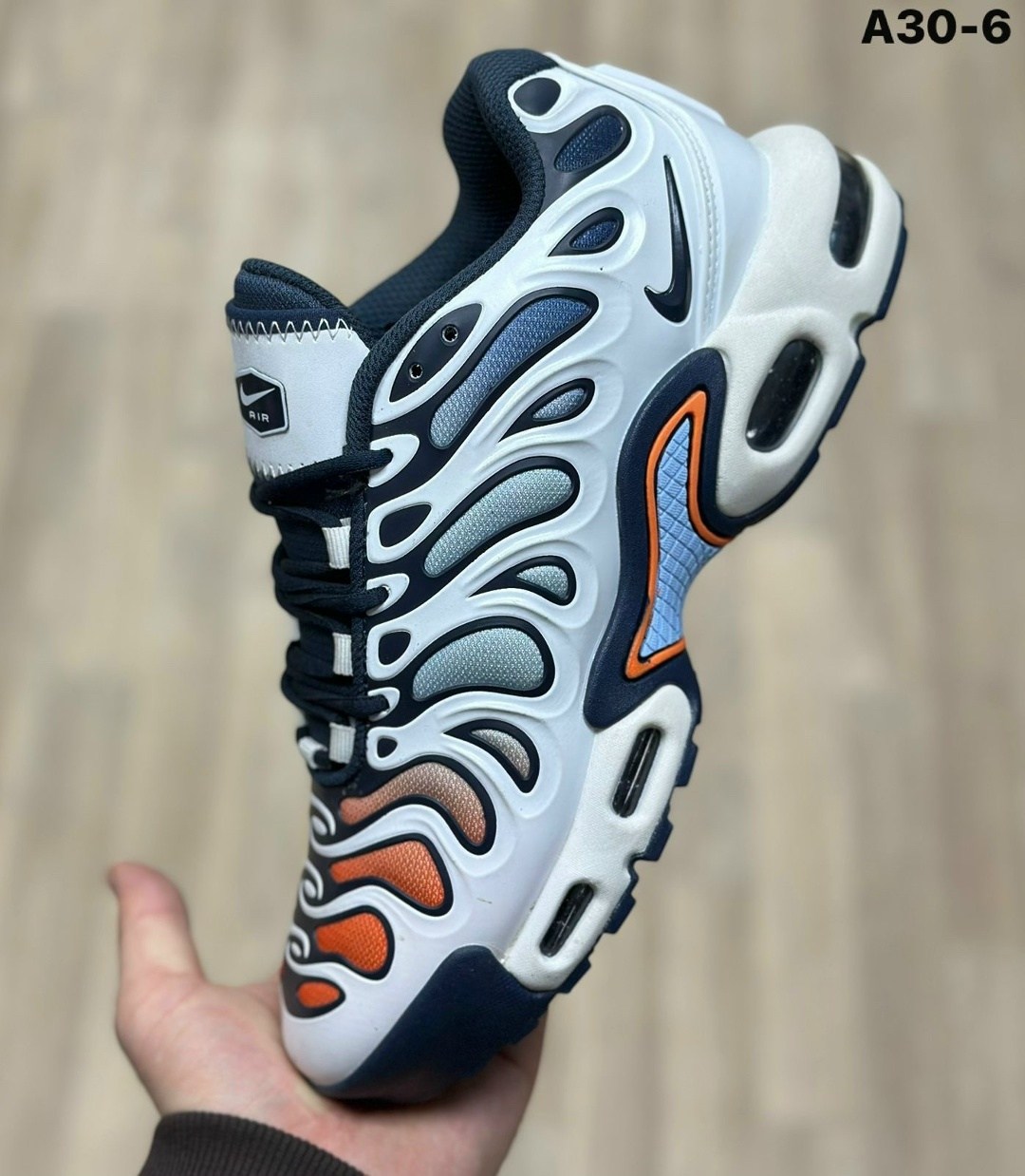 кроссовки nike air max plus,кроссовки nike air max tn plus,низкие кроссовки с амортизацией nike air max plus,кроссовки,nike air max plus