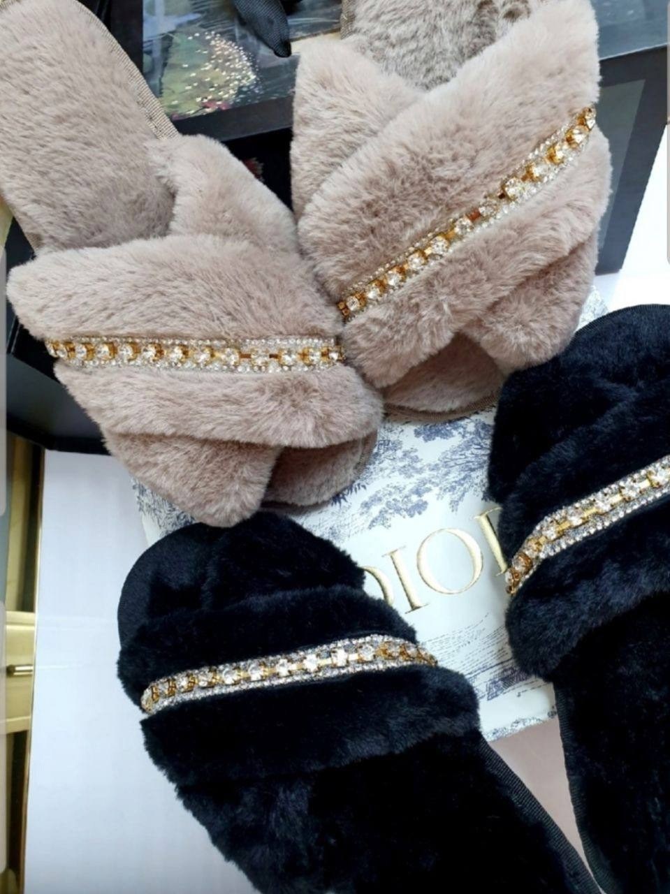 женские домашние тапочки,тапочки модные,,меховые тапочки,тапочки женские