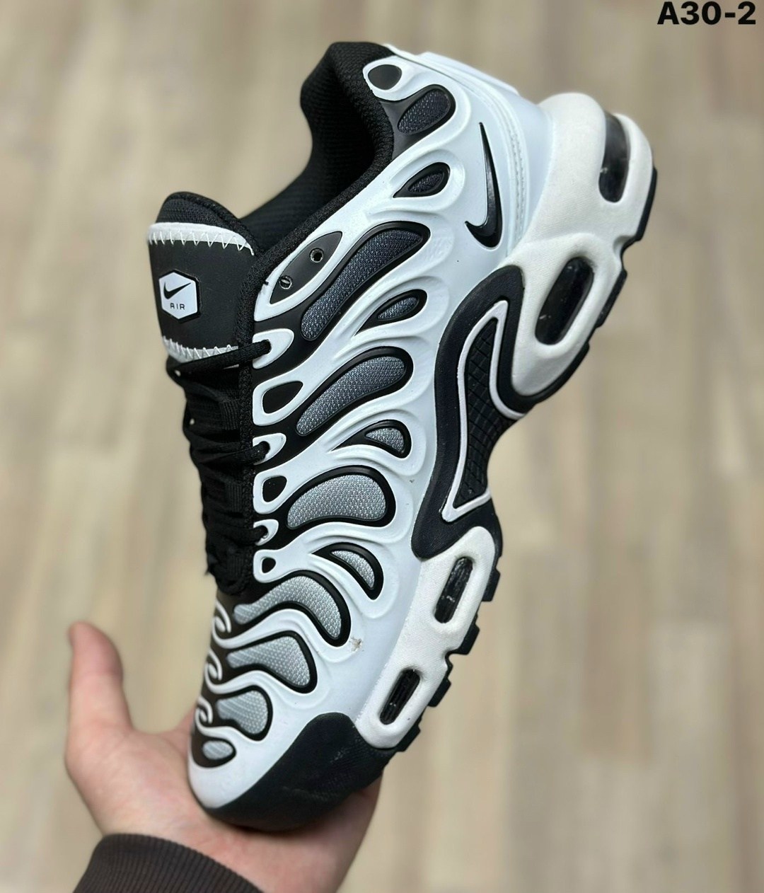 кроссовки nike air max plus,кроссовки nike air max tn plus,низкие кроссовки с амортизацией nike air max plus,кроссовки,nike air max plus