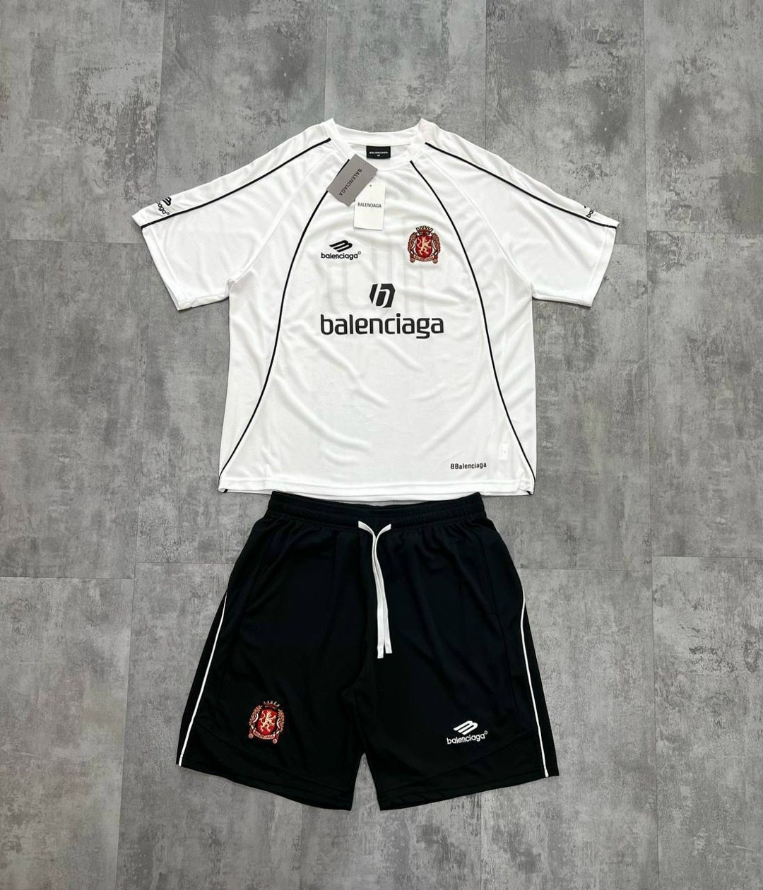 мужская спортивная одежда,спортивные костюм,мужские спортивные костюмы,спортивные костюмы для мужчин,футбольная форма