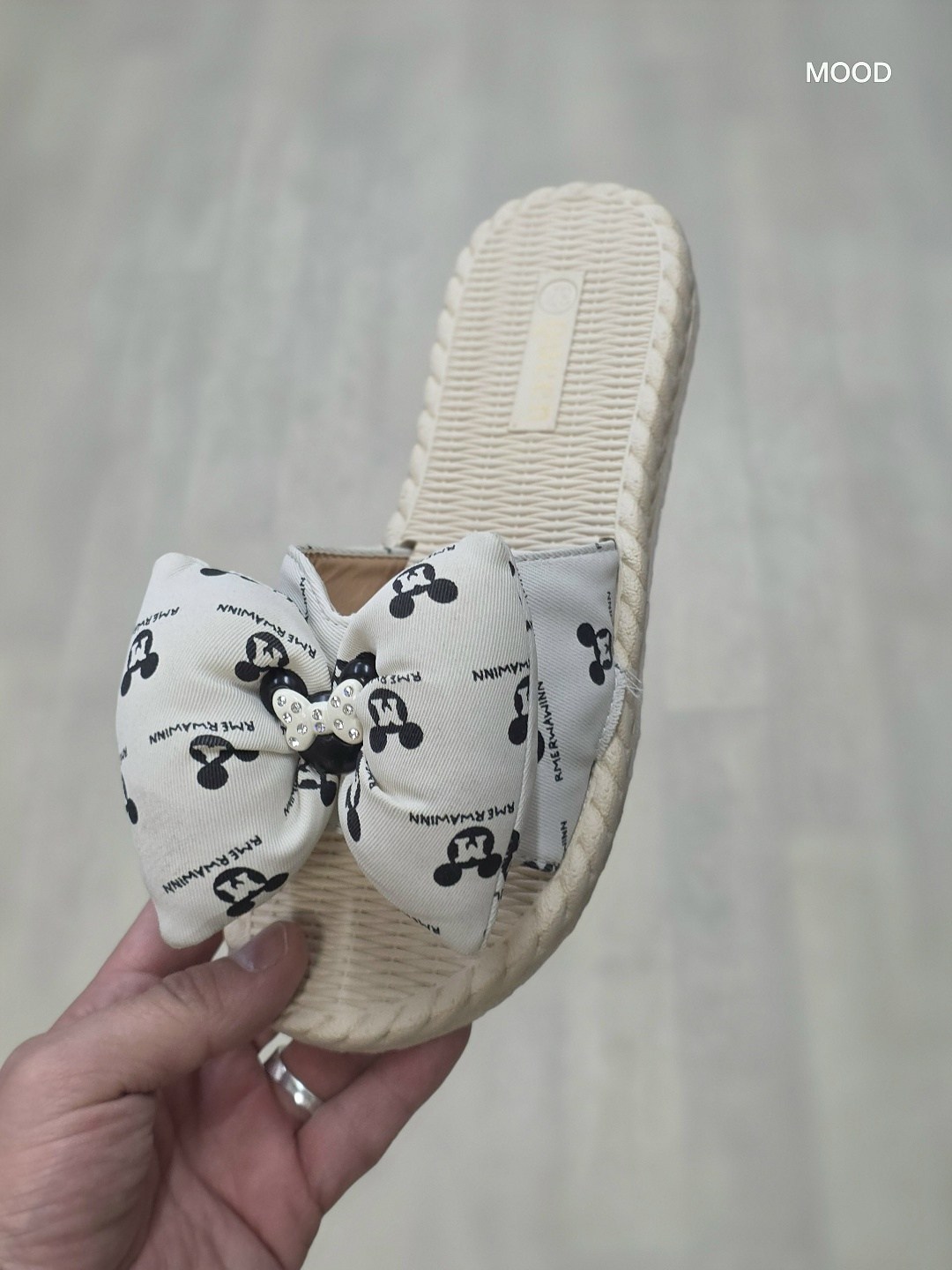 ,женские тапочки,женские тапки,шлепанцы женские,домашние тапочки