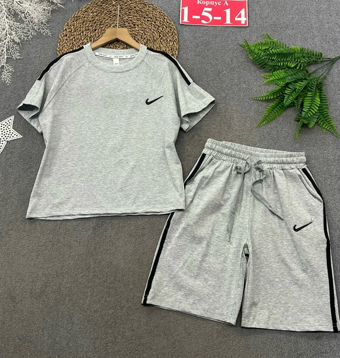 костюм спортивный мальчикам,костюм спортивный nike,спортивная одежда для мальчиков,комплект футболки,футболки для мальчика