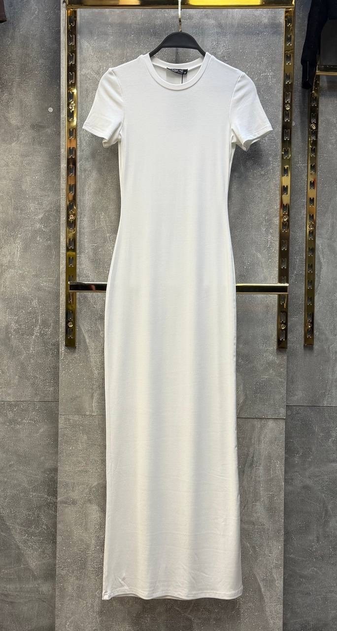 облегающее платье длинное,платье облегающее,приталенное длинное платье,черное платье,повседневные платья