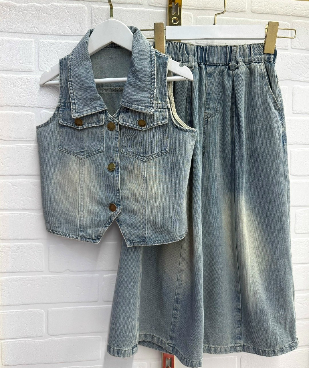 жилетка джинсовая,джинсовый жилет,джинсовая жилетка приталенная,жилет женский джинсовый,джинсовая жилетка остин