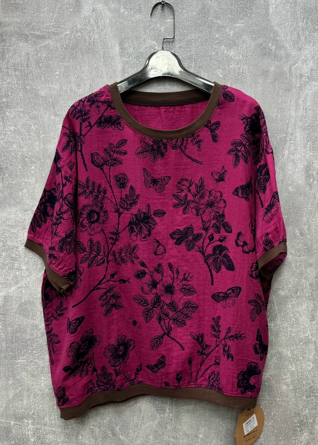 футболка с принтом,женская футболка,футболка с бабочками,футболки модные,женская кофта