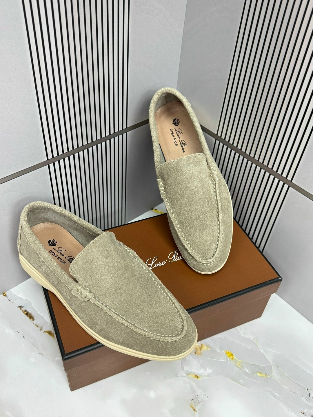 loro piana мужские лоферы,лоферы loro piana summer walk замшевые коричневые,замшевые лоферы loro piana,мокасины loro piana summer walk коричневые,лоферы из натуральной замши loro piana premium shoes