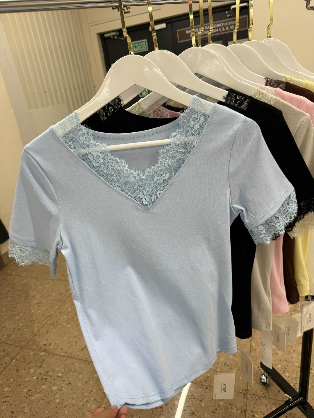 блузки с кружевами,футболки женская,трикотажная блуза,футболка с кружевами,блузка женская