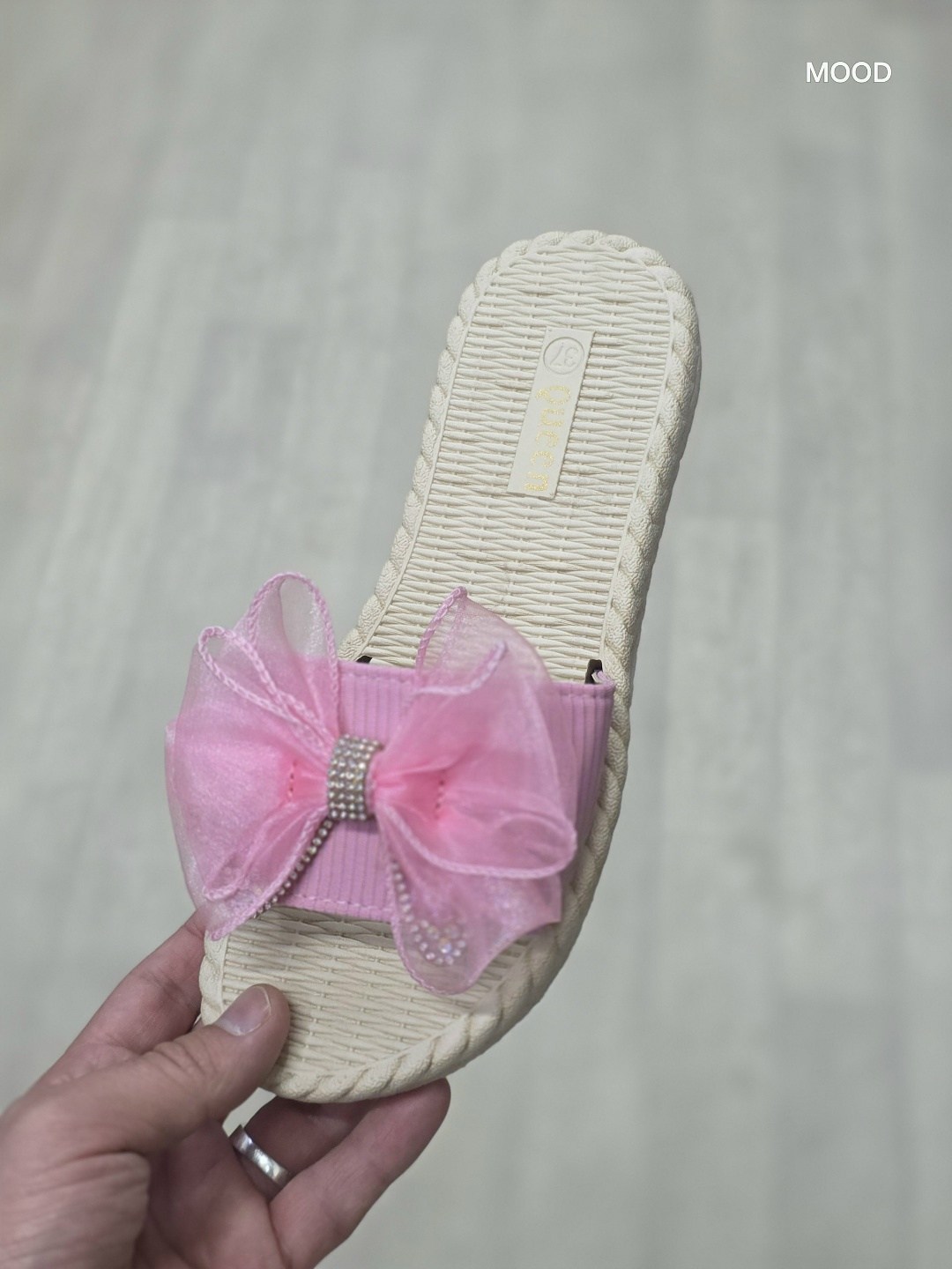 женские тапочки,,женские шлепанцы,летние тапочки,тапочки женские летние