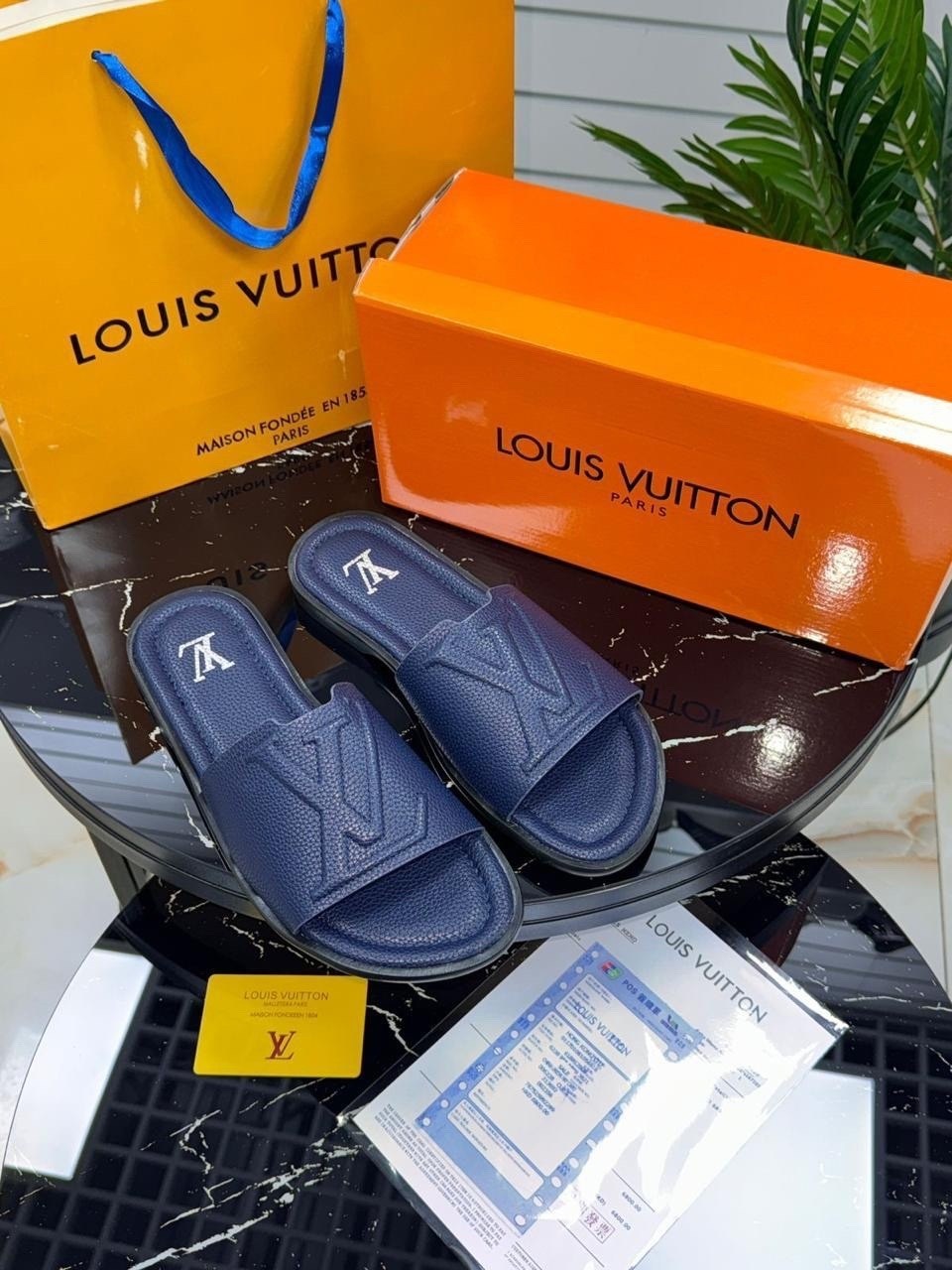 шлепанцы louis vuitton,тапочки louis vuitton,шлепанцы louis vuitton мужские,луи виттон тапки,louis vuitton шлепанцы louis vuitton черные натуральная кожа 796911hn