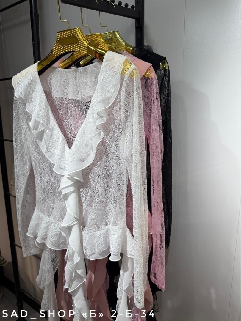 стильная блузка,блузка кружевная,нарядная блузка с воланами,блузка женская,объемная блузка с акцентными рюшами