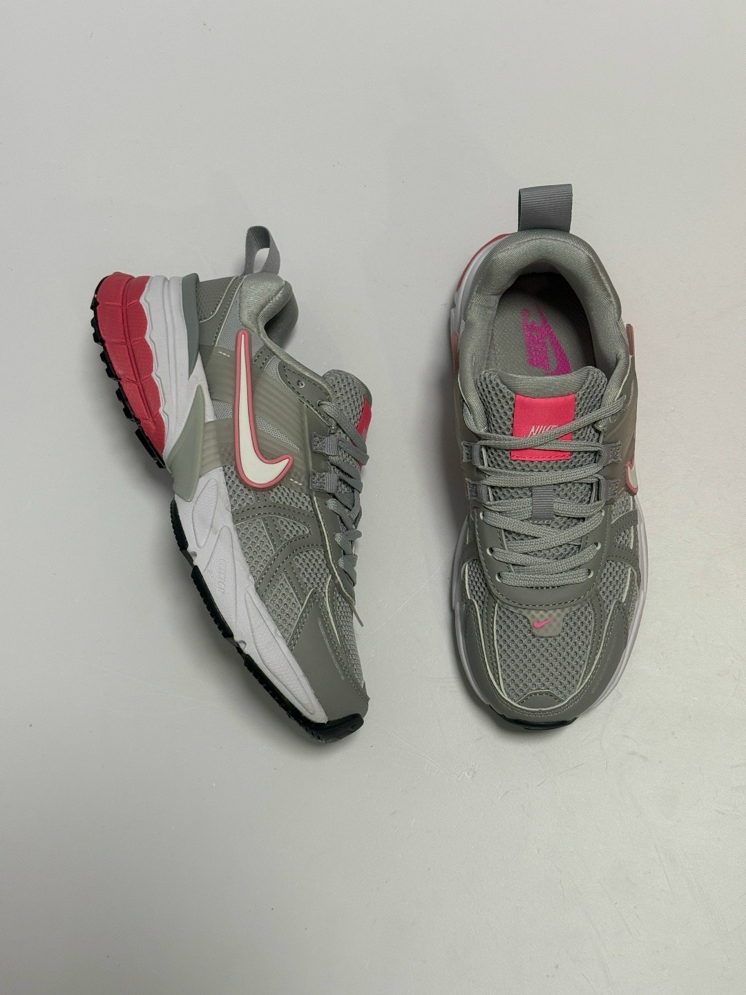 кроссовки nike,кроссовки,женские кроссовки nike,кроссовки nike v 2 k run,повседневные кроссовки