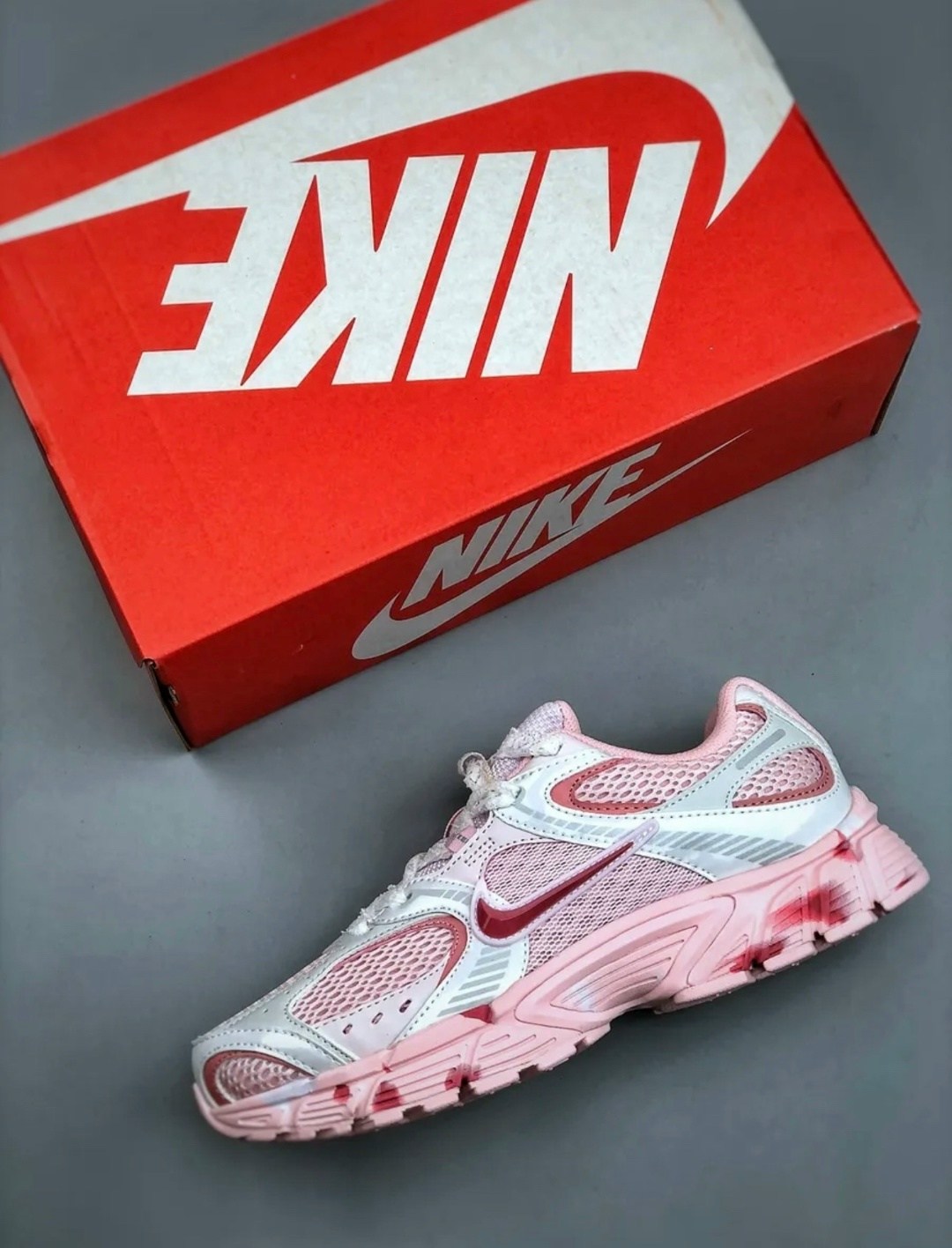 кроссовки nike zoom vomero 5,женские кроссовки nike,женские кроссовки,кроссовки nike air zoom vomero 5,кроссовки nike